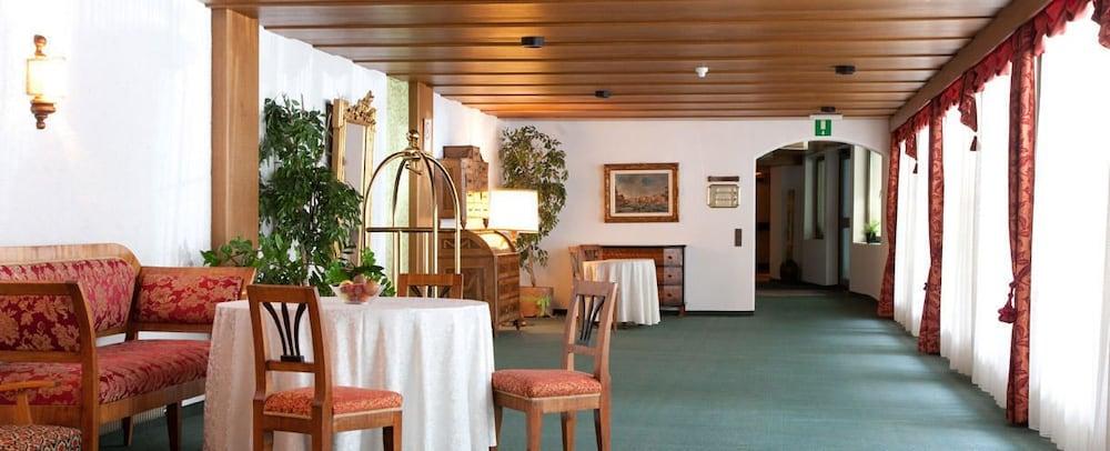 Hotel Gruener Baum Bressanone Eksteriør billede
