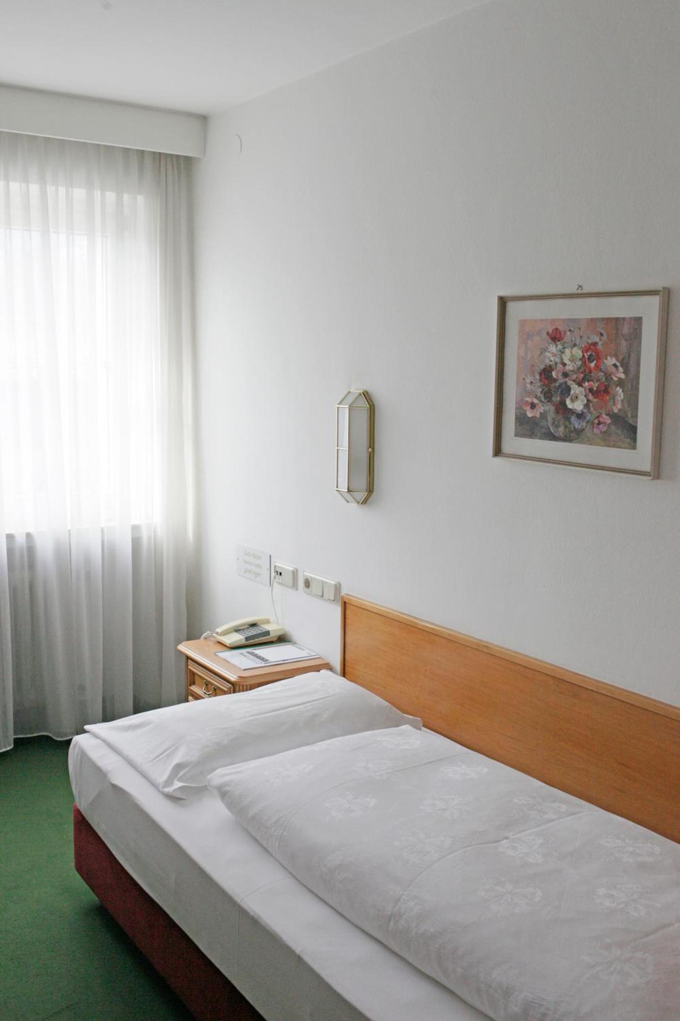 Hotel Gruener Baum Bressanone Værelse billede