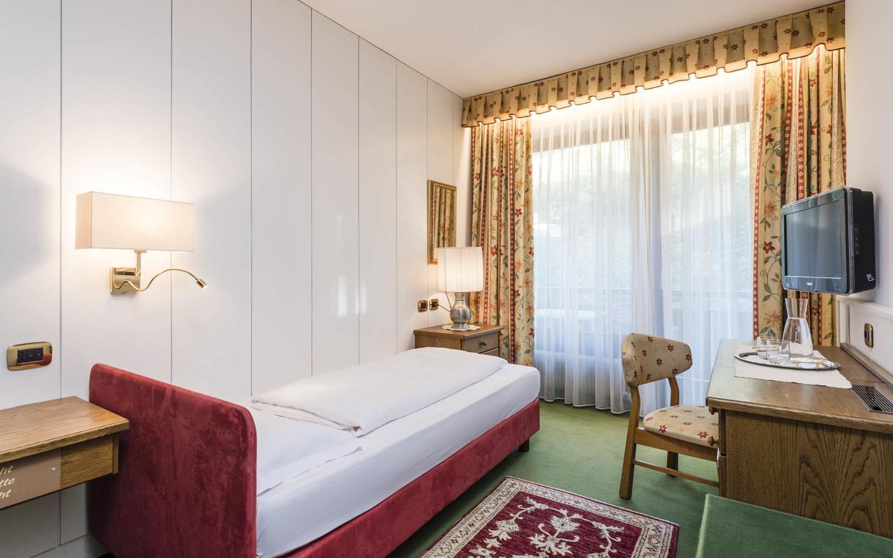 Hotel Gruener Baum Bressanone Eksteriør billede